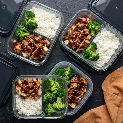 Kurczak meal prep: ryż, brokuł i sos teriyaki (3 porcje)